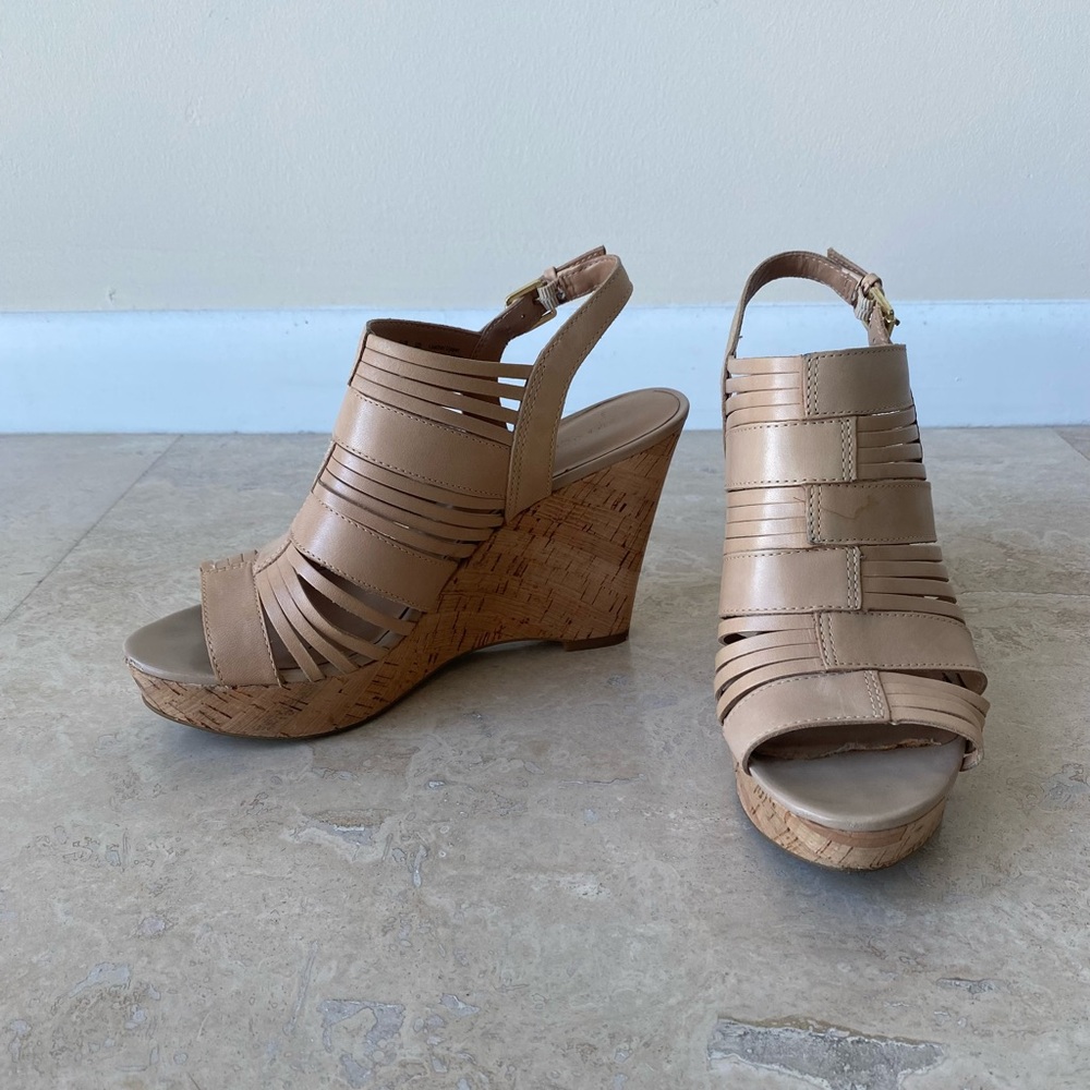 Women's Tan Wedge Sandals